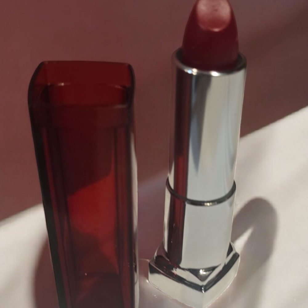 Maybelline Red Lipstick Bold Glamorous Makeup